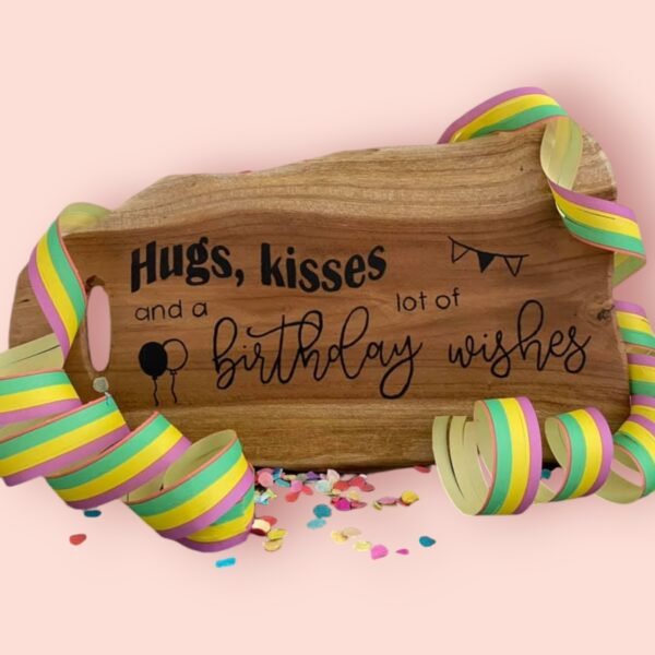 teakhout met handvat - happy birthday